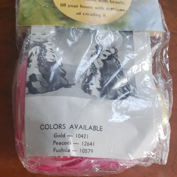 LeeWards Boutique Vintage Craft Ortament Bangled Angels 1970's - Picture 5 of 6